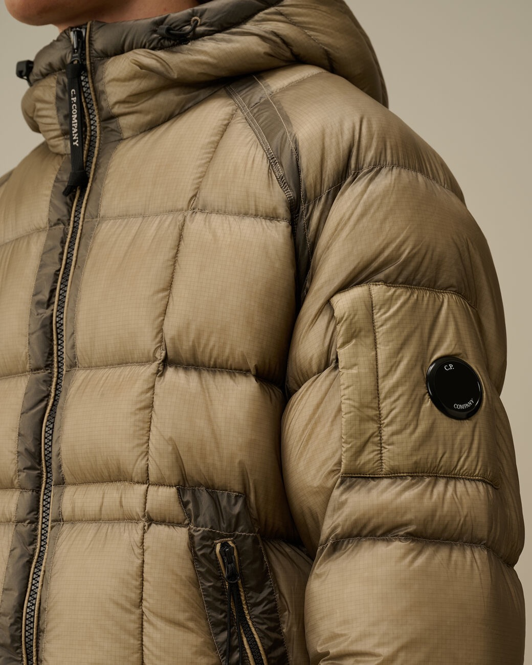 Cp Company Jas D.d. Shell Hooded Medium Down Jacket L-bruin