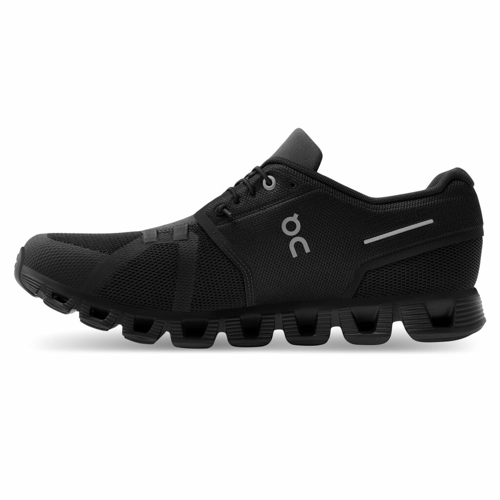 On Running Schoenen Cloud 5 All Black