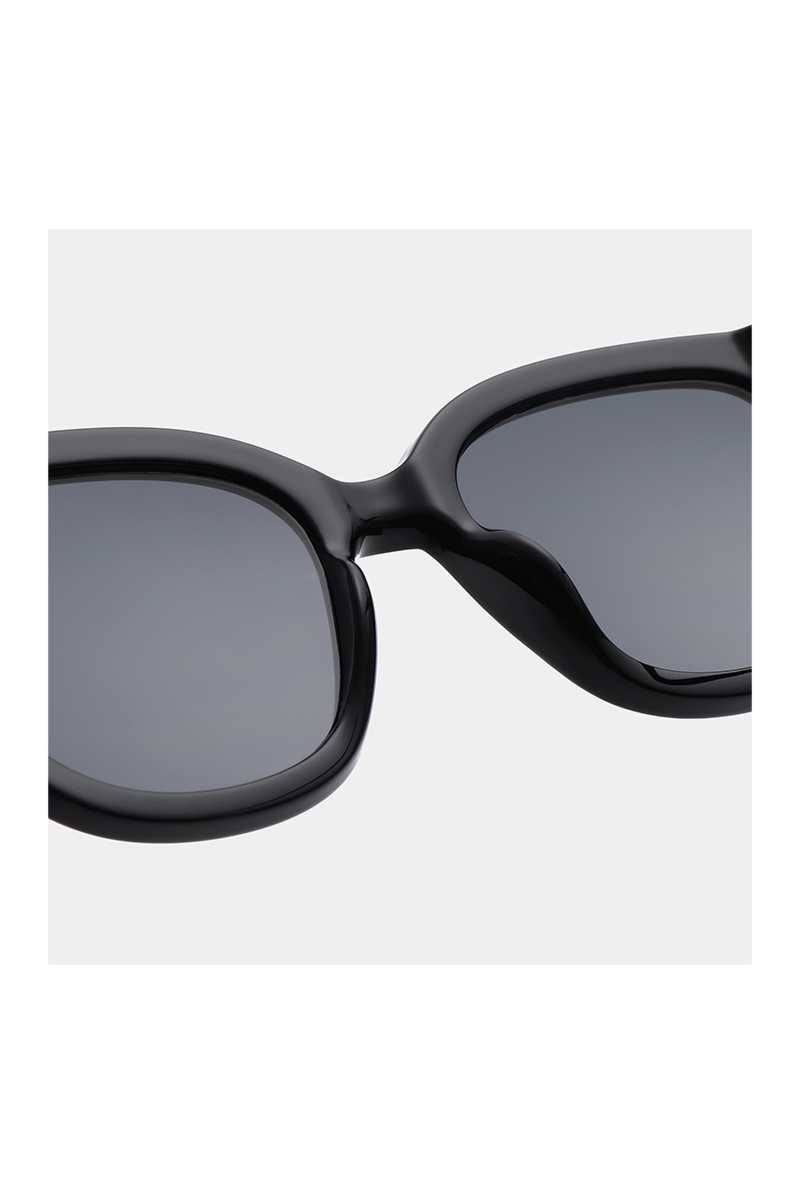Kjaerbede Zonnebril Billy All Black