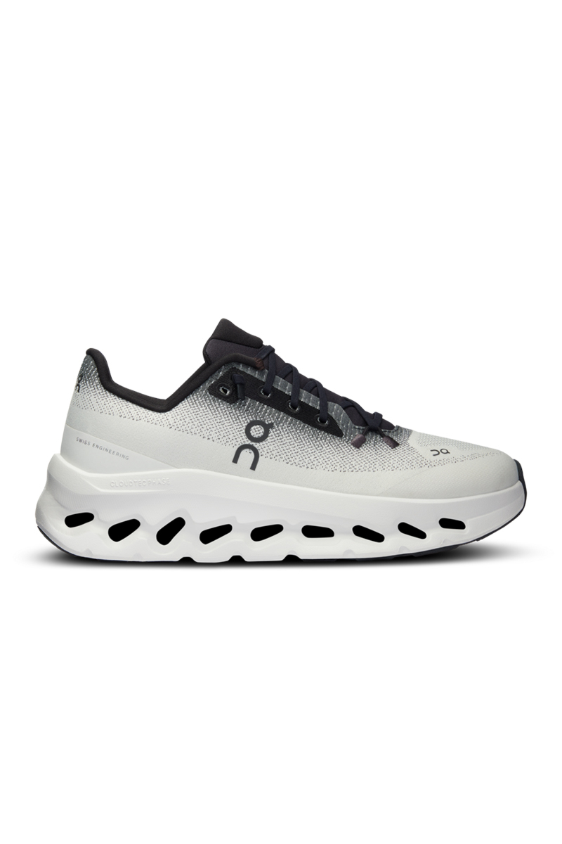 On Running Schoenen Cloudtilt Zwart Ov