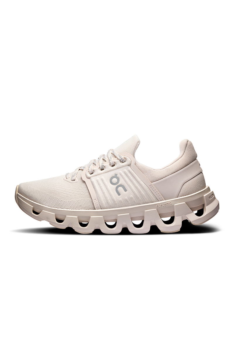 On Running Schoenen Cloudswift 4 Ad Beige