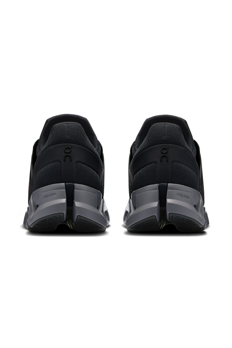 On Running Schoenen Cloudswift 4 Ad Zwart