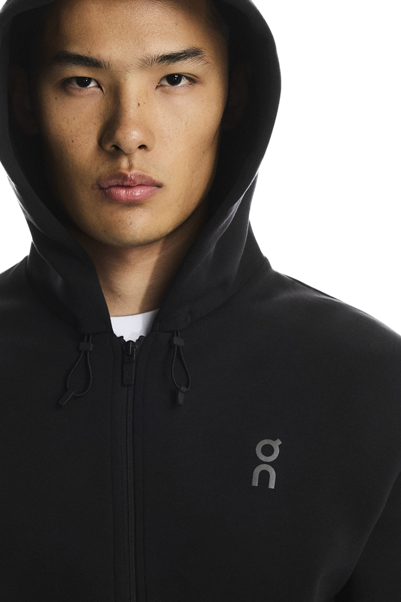 On Running Jogging Top Focus Tech Zip Hoodie Zwart