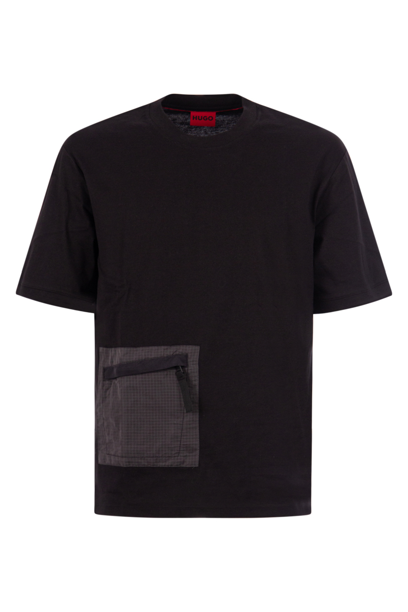 HUGO BOSS T-SHIRT