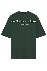 Don't Waste Culture T-shirt Cleo D-groen
