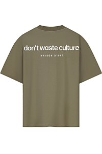 Don't Waste Culture T-shirt Cleo L-bruin